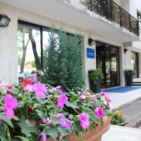 Club מלון מסטרה