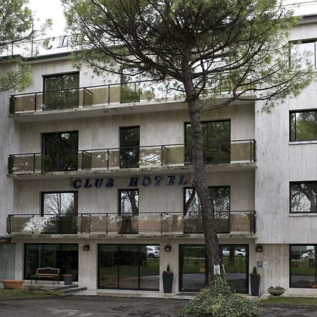 Hotel Club