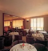 Club Hotel