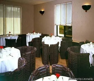 Club Hotel