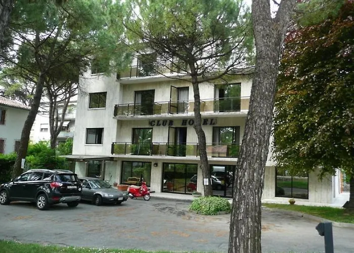 Hotel Club