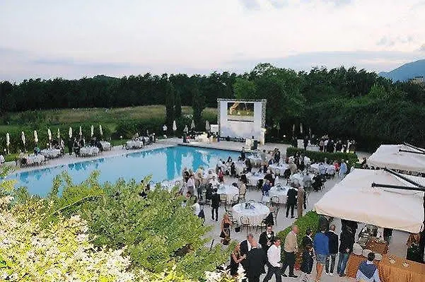 Club Szálloda