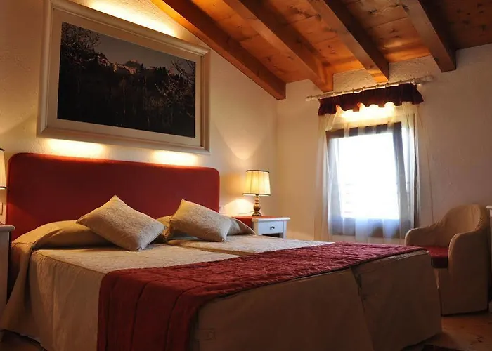 Club Hotel