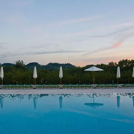 Ξενοδοχείο Club