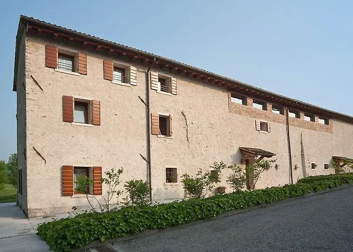 Club Hotel 3*