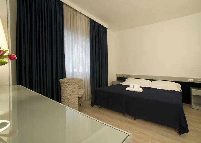 Hotel Club