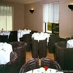 Club Hotel