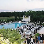 Club Hotel