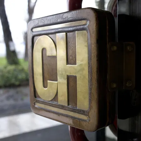 Club Hotel